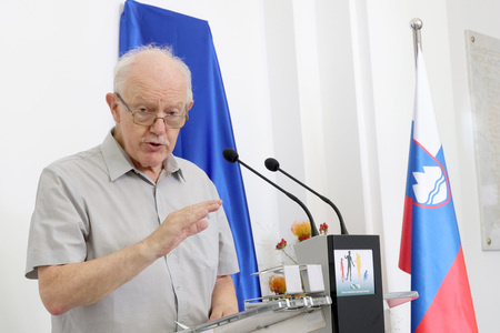 IVO LAH ODKITJE SPOMINSKE PLOŠČE 14 FOTO LJUBO VUKELIČ